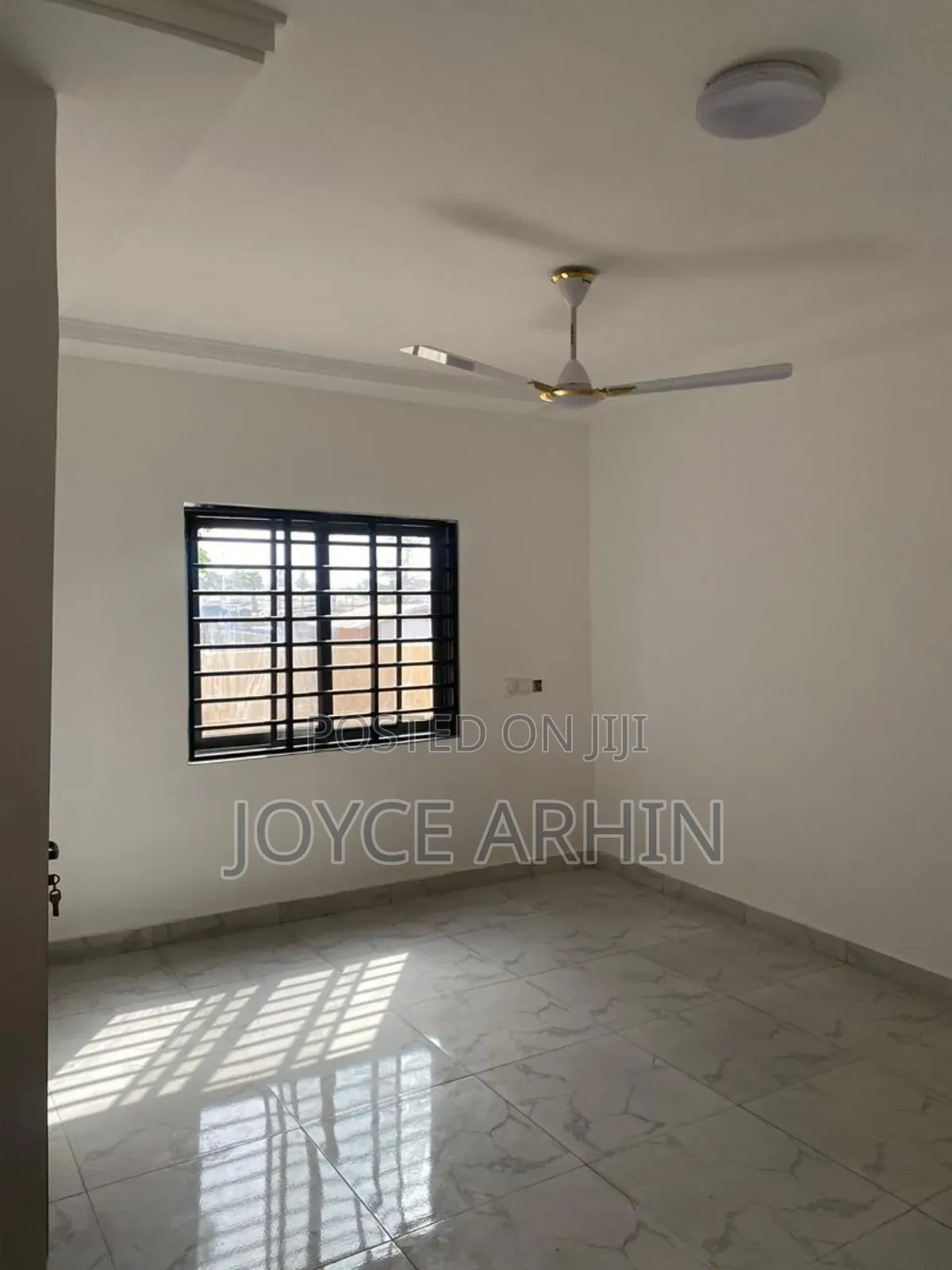 Lands And Houses Available For Sale