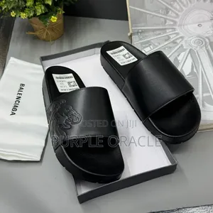 Balenciaga Pool Slides For Gentlemen