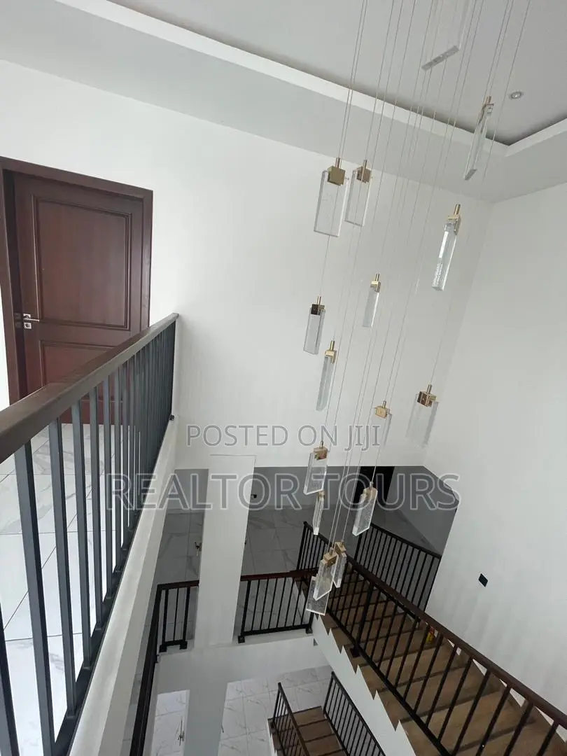 4bdrm House in East Legon for sale
