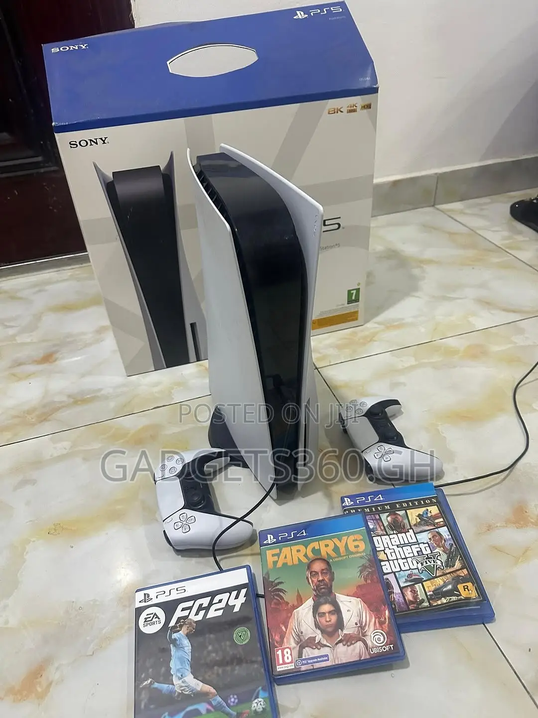 Sony Playstation 5 Standard 825gb (Old Model Disc Edition)