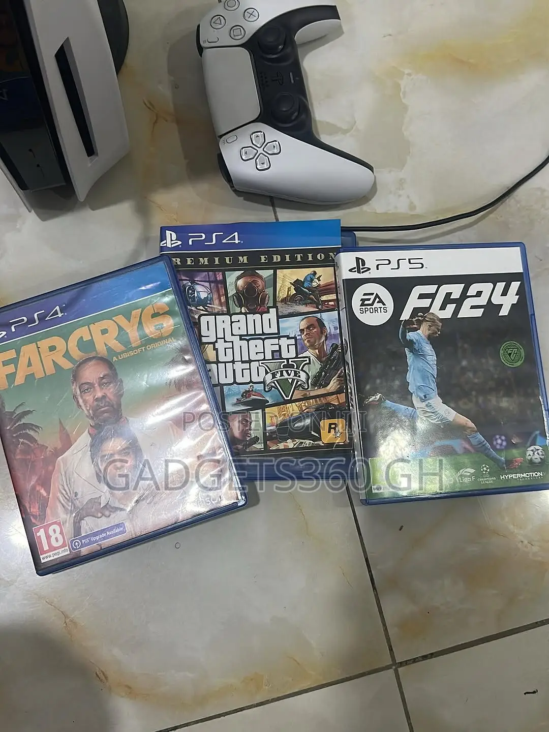 Sony Playstation 5 Standard 825gb (Old Model Disc Edition)