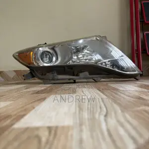 Original 2009 - 2015 Toyota Venza Headlight Front Right Passenger Side