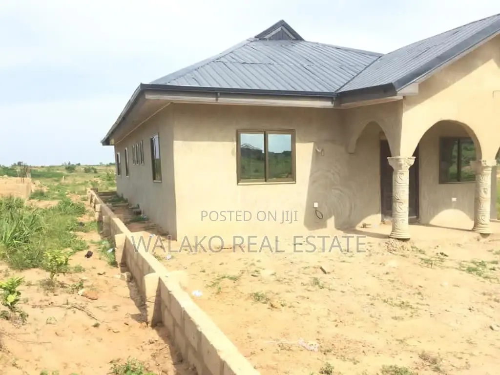 3bdrm House in Amasaman for sale