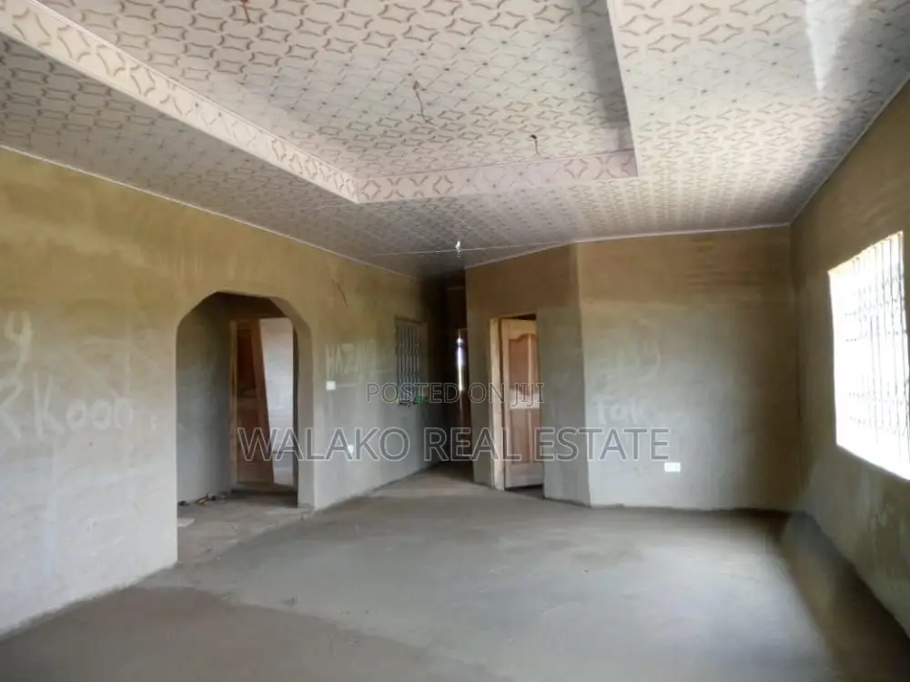 3bdrm House in Amasaman for sale
