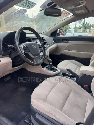 Hyundai Elantra SEL 2018 Gold
