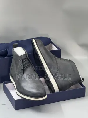 Timberland Chukka Boots.