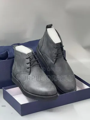 Black Timberland Chukka Boots