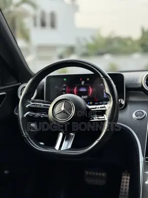 Mercedes-Benz C300 2022 White