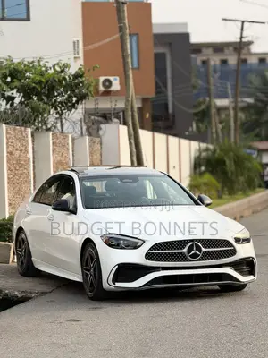 Mercedes-Benz C300 2022 White