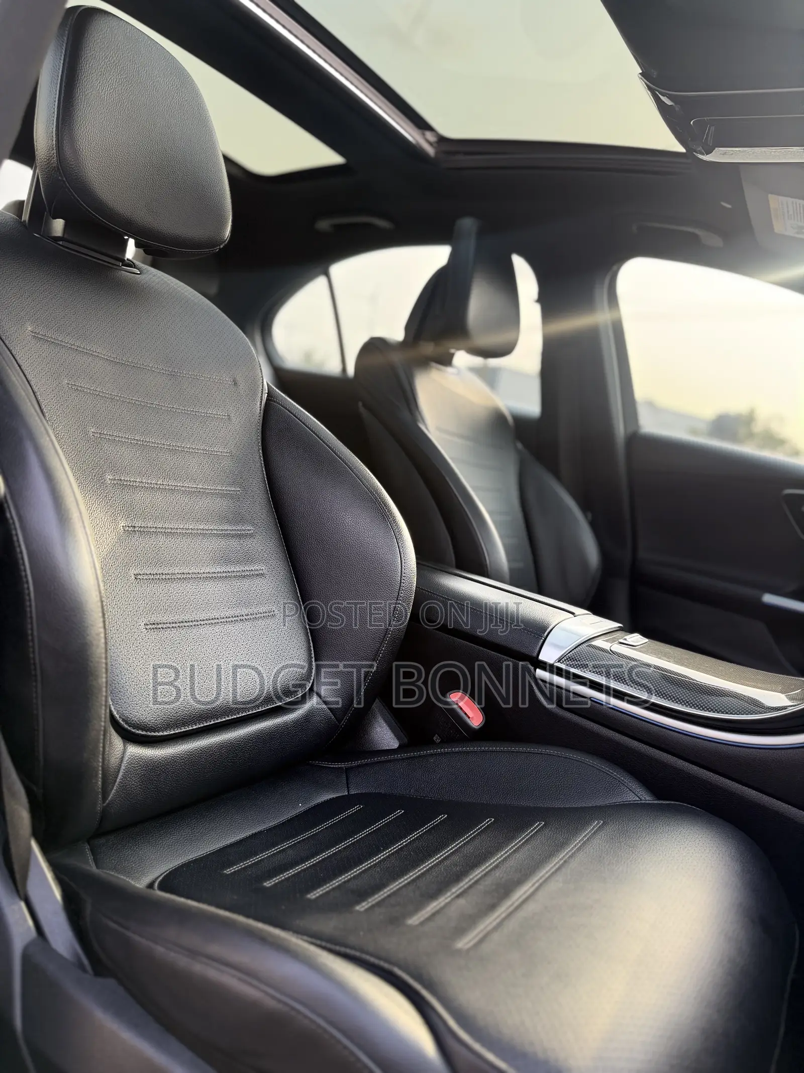 Mercedes-Benz C300 2022 White