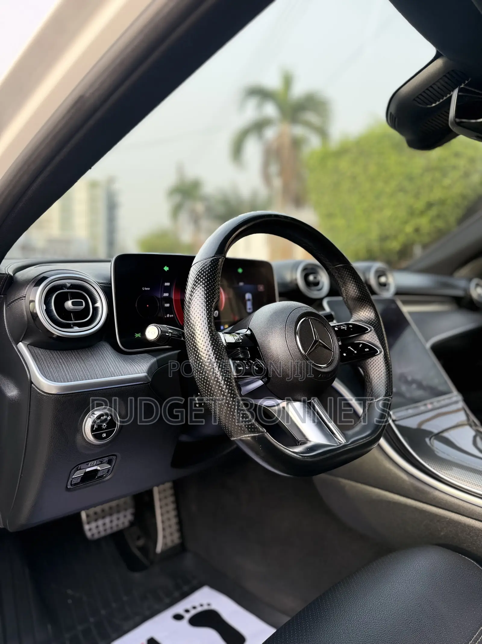 Mercedes-Benz C300 2022 White