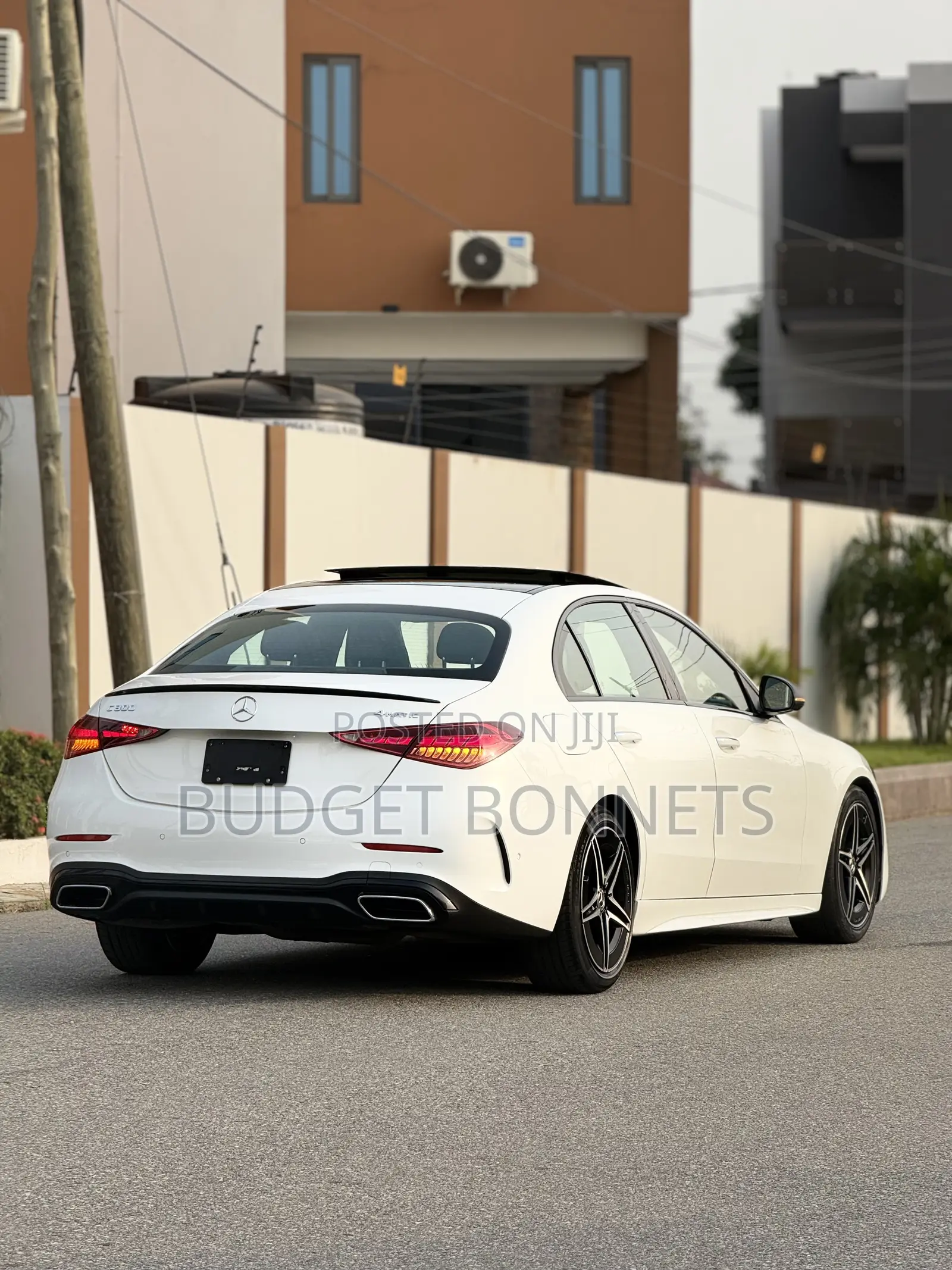 Mercedes-Benz C300 2022 White