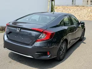 Honda Civic EX 2021 Gray