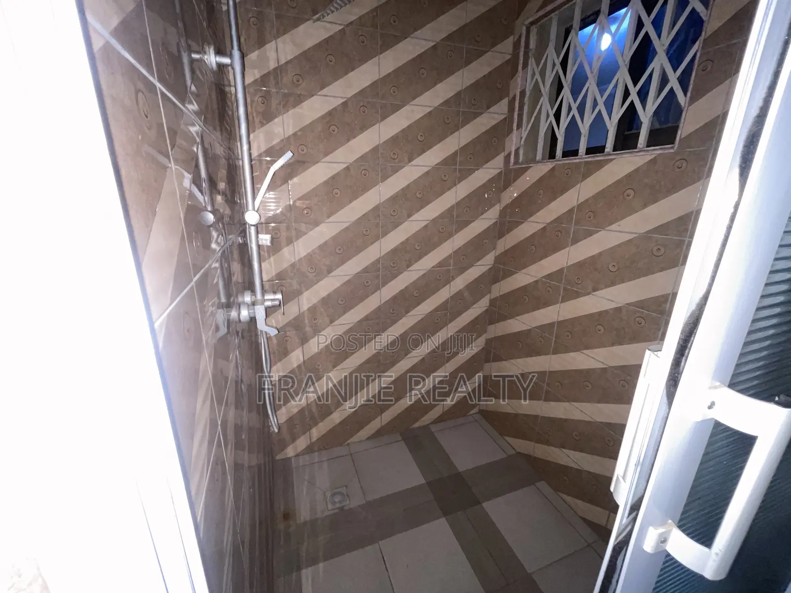 2bdrm Apartment in Franjie Realty, Weija for rent