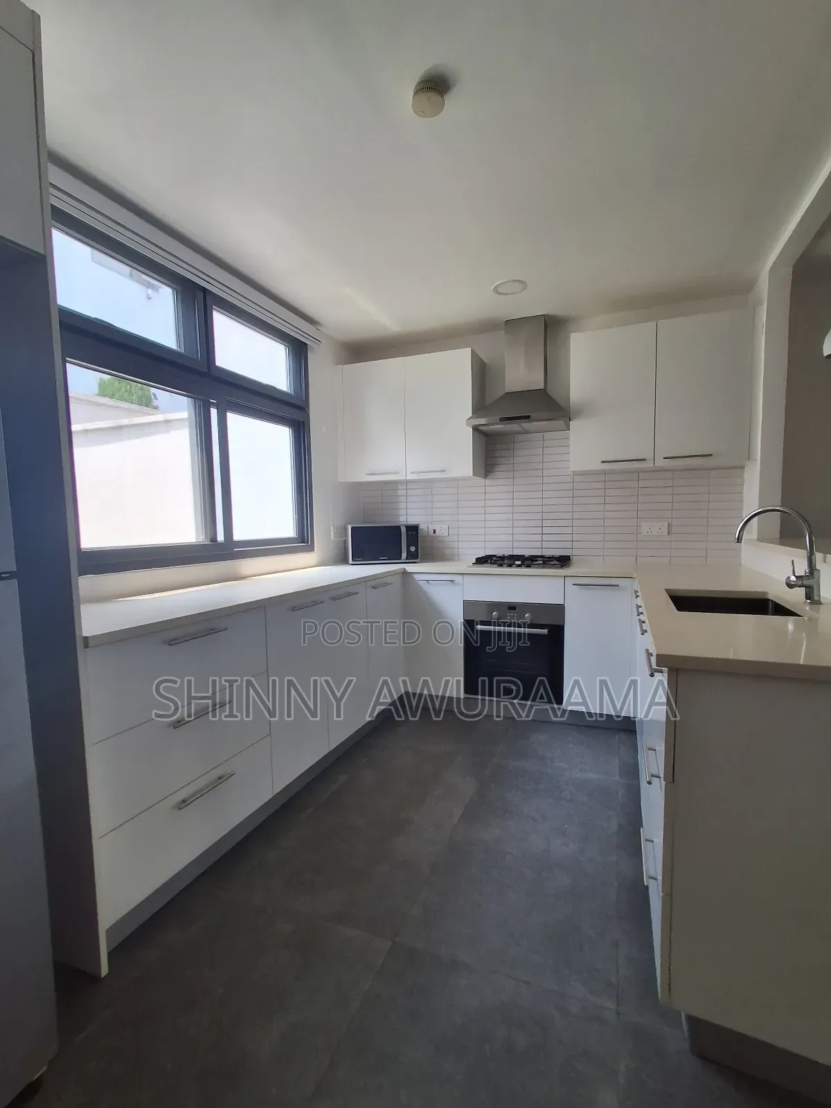 2bdrm Townhouse / Terrace in Ayimensah Park, Oyarifa Mall Area for rent