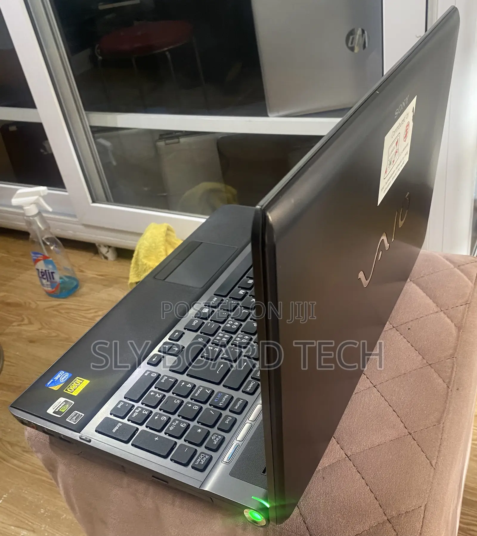 Laptop Sony VAIO VPC-F12S1E 8GB Intel Core i7 HDD 500GB