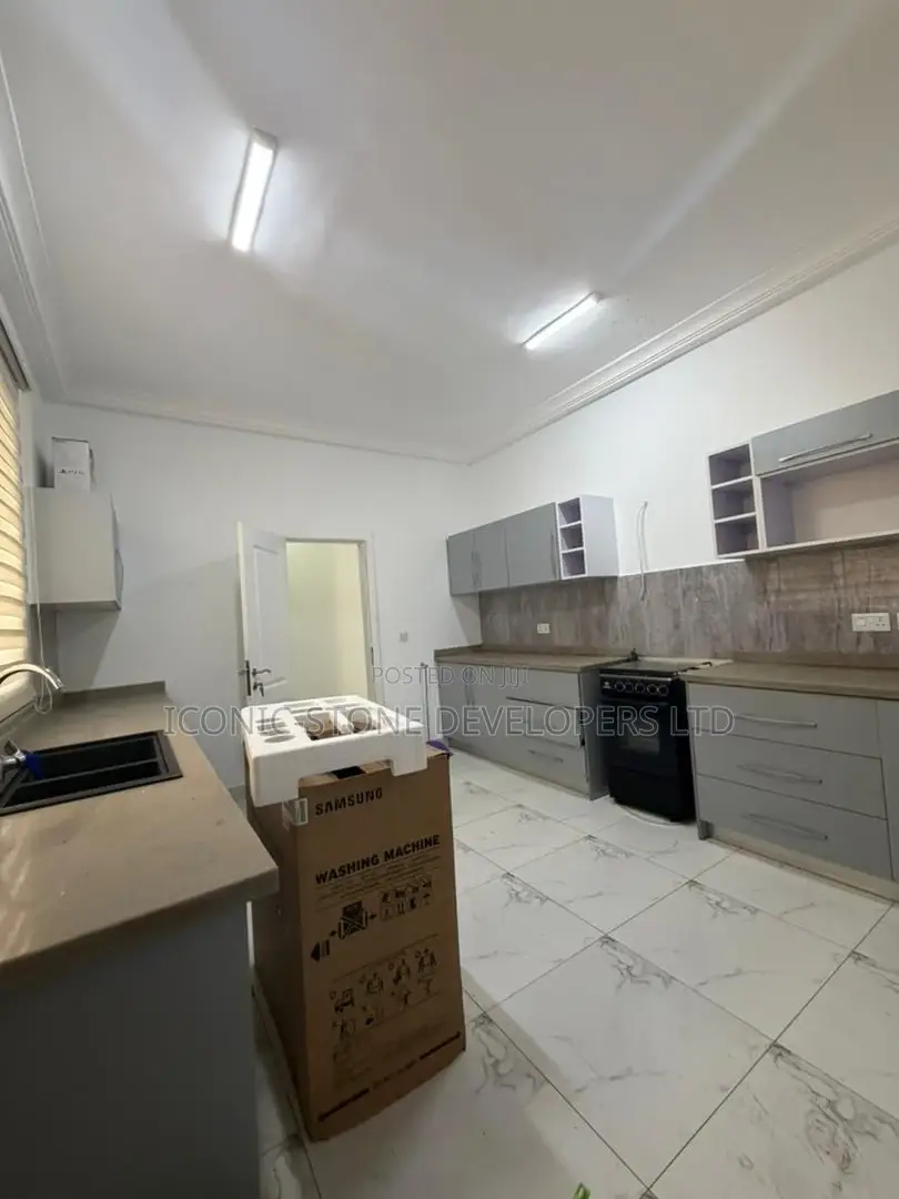 3bdrm Townhouse / Terrace in East Legon Hills for rent