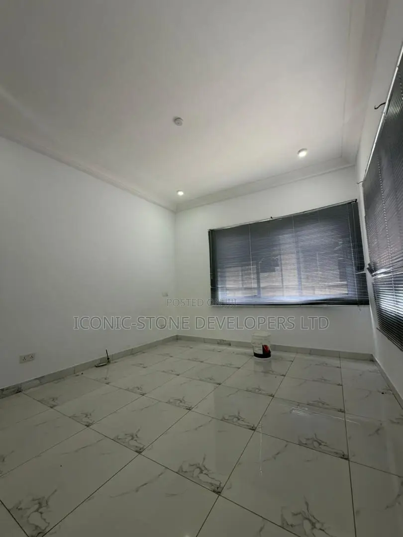 3bdrm Townhouse / Terrace in East Legon Hills for rent