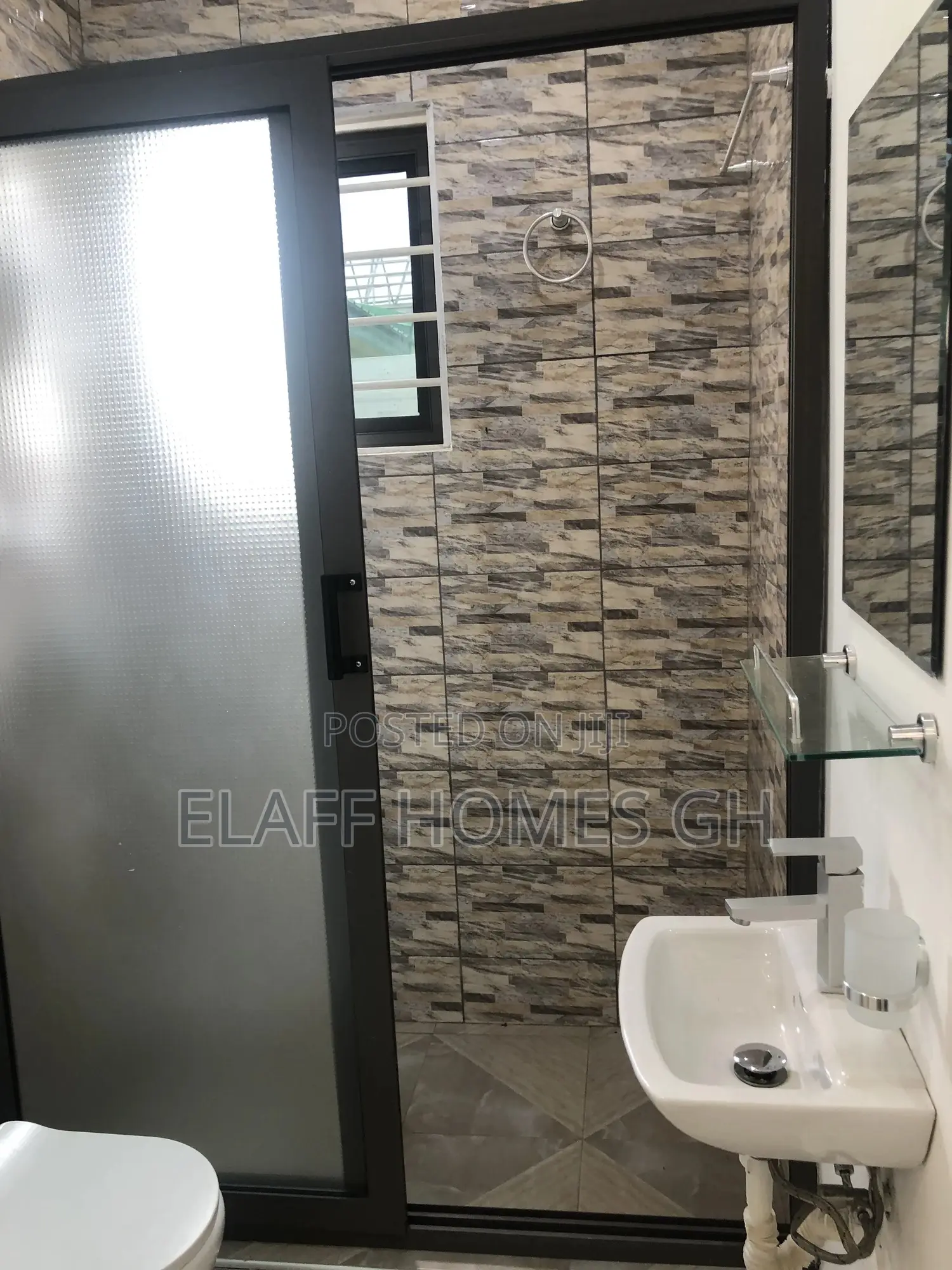 3bdrm Bungalow in Elaffhomesgh, Pentecost for sale