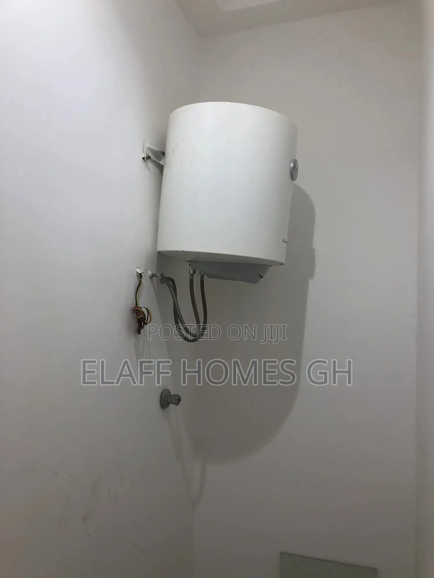 3bdrm Bungalow in Elaffhomesgh, Pentecost for sale