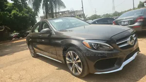 Mercedes-Benz C300 Luxury 4matic Sedan AWD (2.0L 4cyl 7A) 2017 Brown