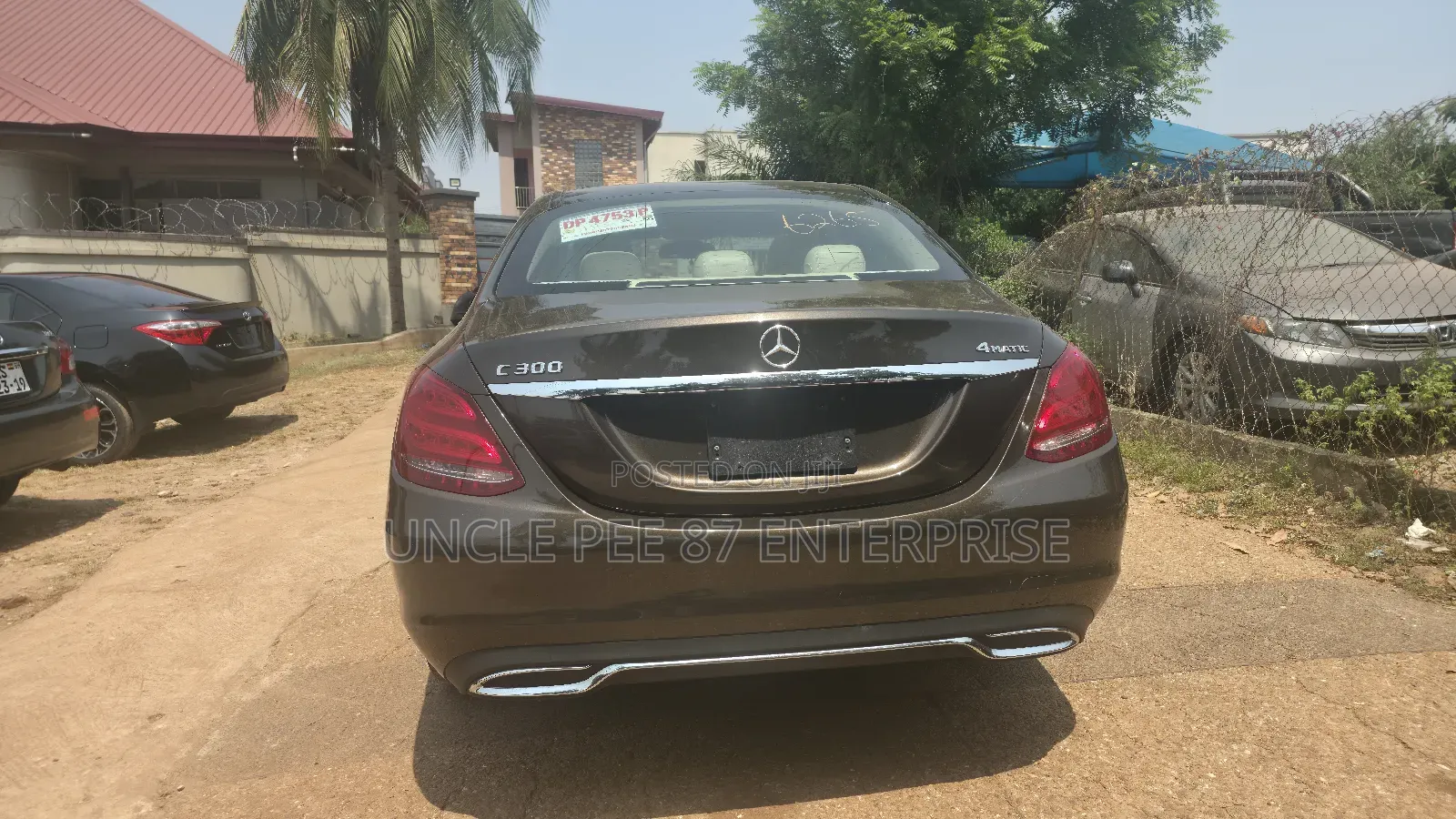 Mercedes-Benz C300 Luxury 4matic Sedan AWD (2.0L 4cyl 7A) 2017 Brown