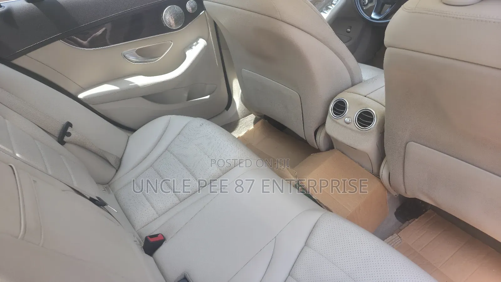 Mercedes-Benz C300 Luxury 4matic Sedan AWD (2.0L 4cyl 7A) 2017 Brown