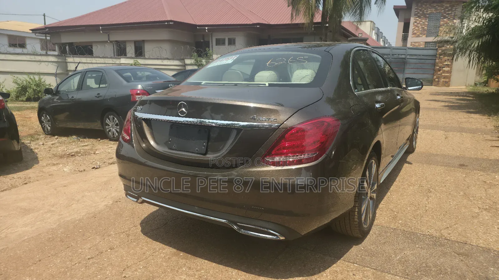 Mercedes-Benz C300 Luxury 4matic Sedan AWD (2.0L 4cyl 7A) 2017 Brown