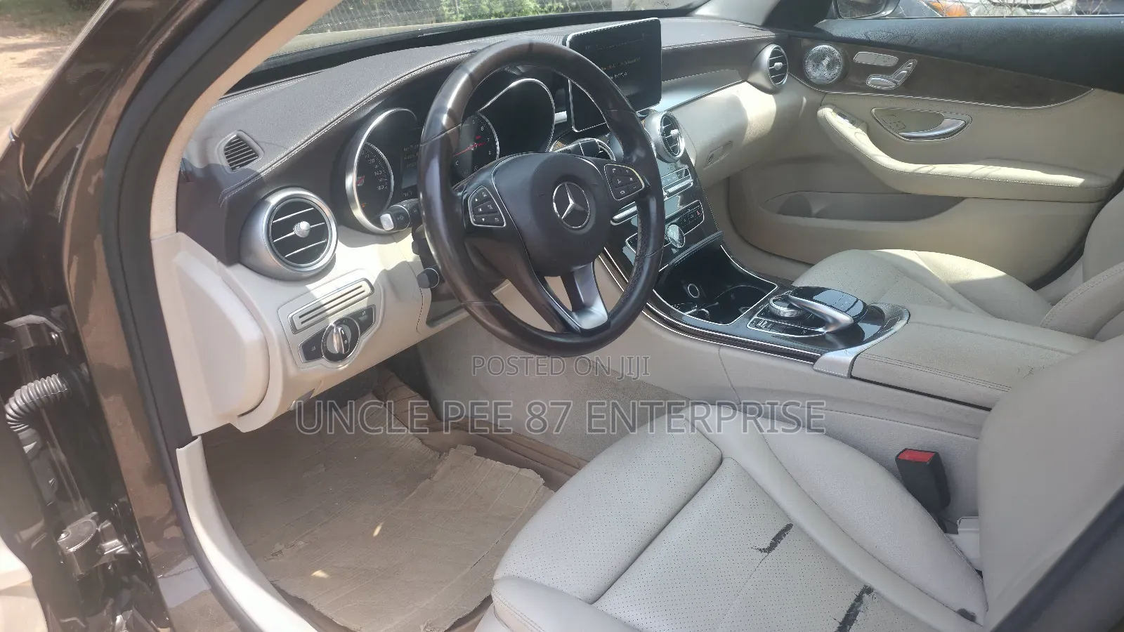 Mercedes-Benz C300 Luxury 4matic Sedan AWD (2.0L 4cyl 7A) 2017 Brown