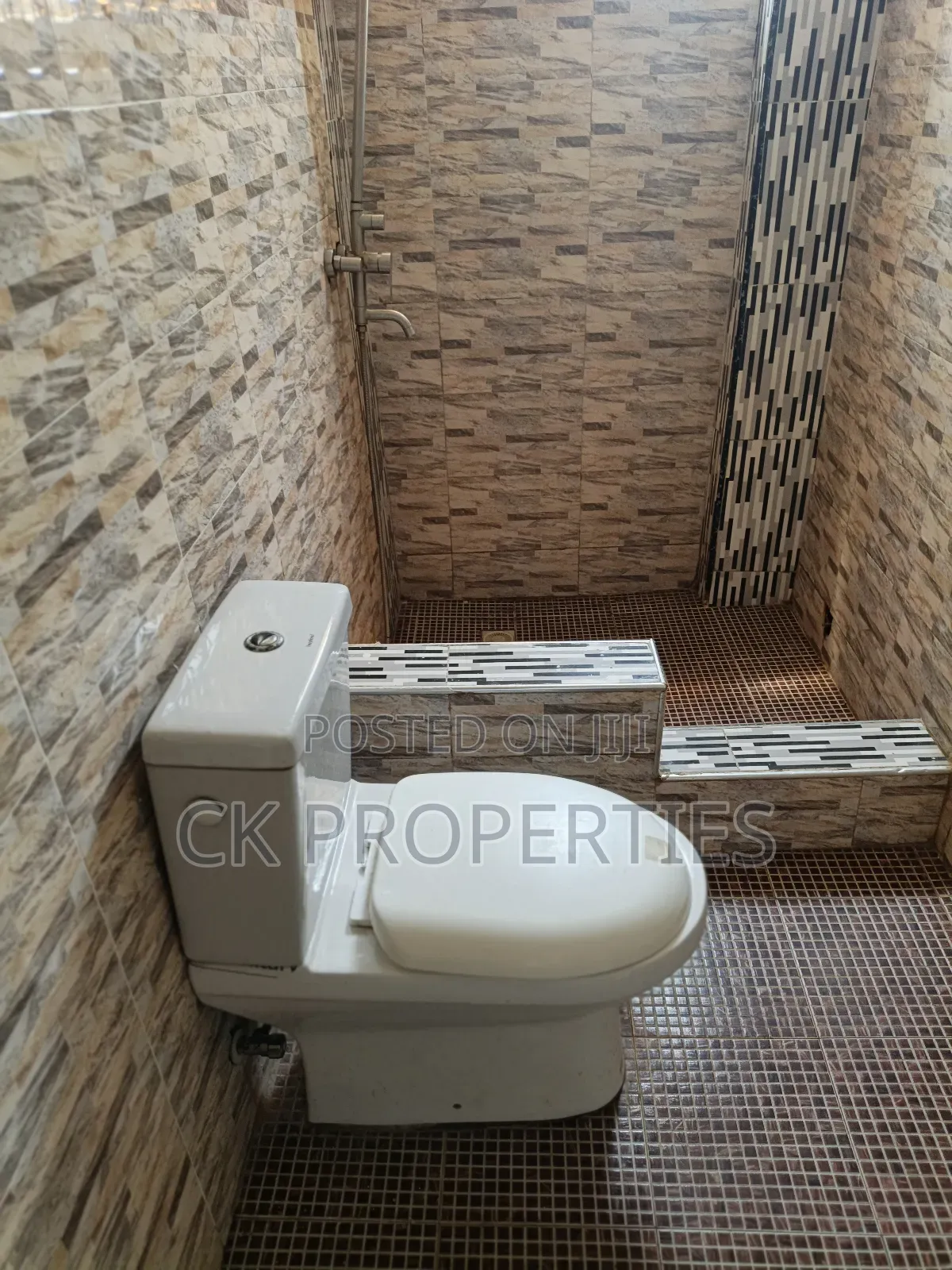 Mini Flat in Dome for rent