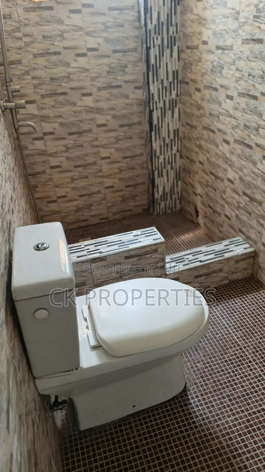Mini Flat in Dome for rent