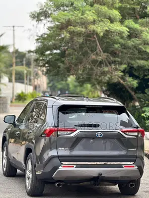 Toyota RAV4 2022 Gray