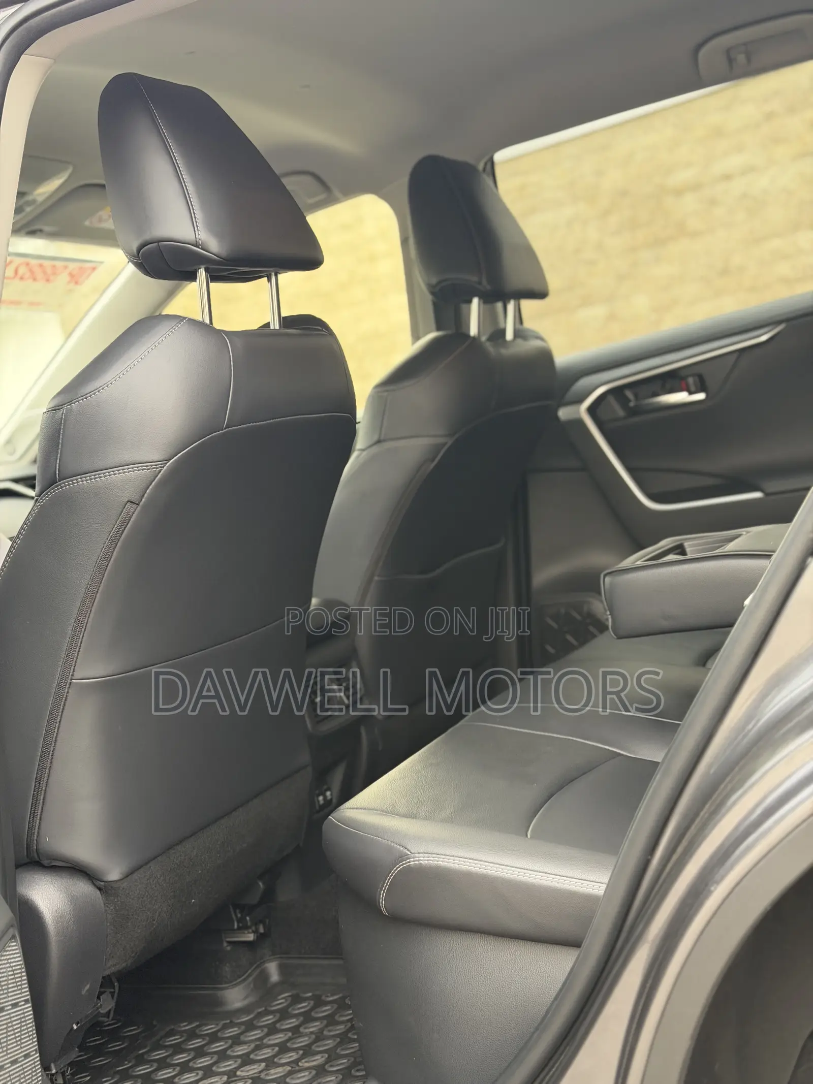 Toyota RAV4 2022 Gray