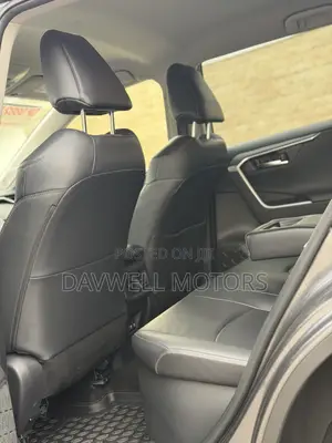 Toyota RAV4 2022 Gray