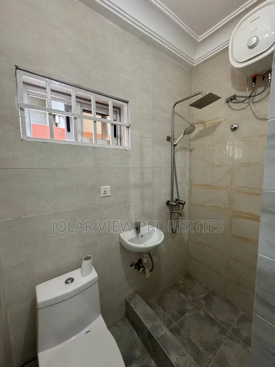 Mini Flat in Jolar View, Tseaddo for rent