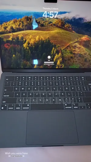 Laptop Apple MacBook Air 2022 M2 8GB Intel Core M2 SSD 256GB