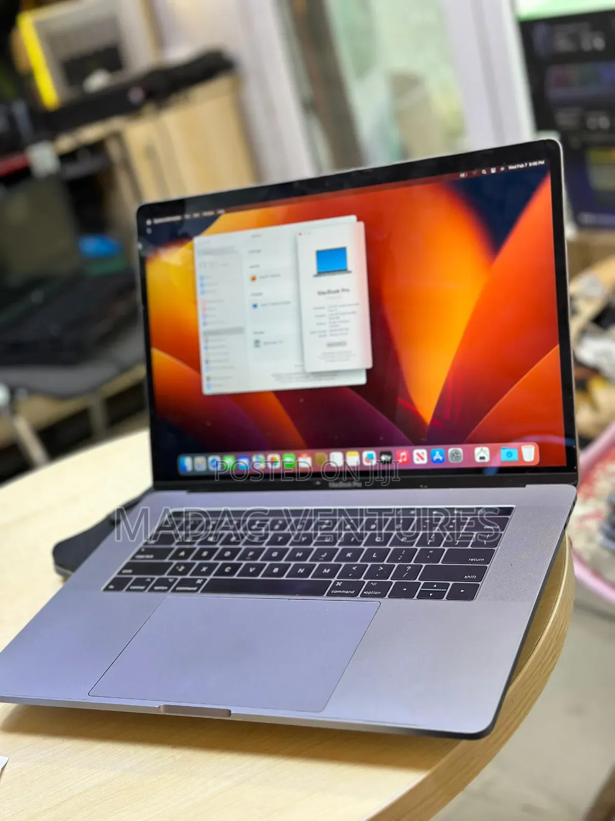 Laptop Apple MacBook Pro 2017 16GB Intel Core i7 SSD 256GB