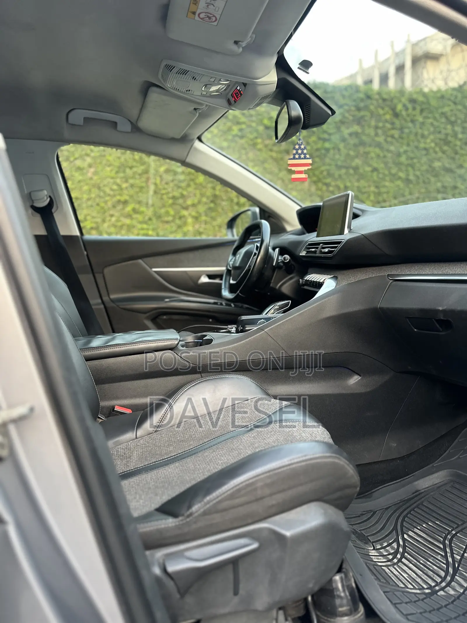 Peugeot 5008 2017 Gray