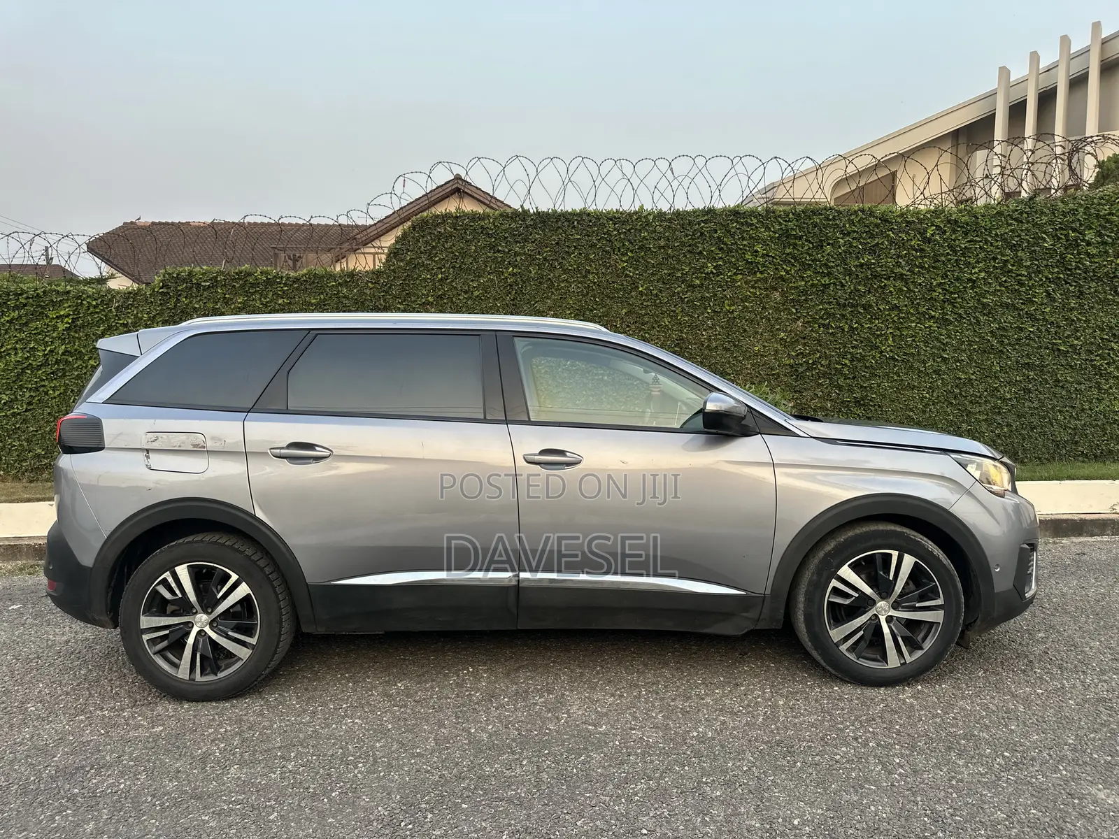 Peugeot 5008 2017 Gray