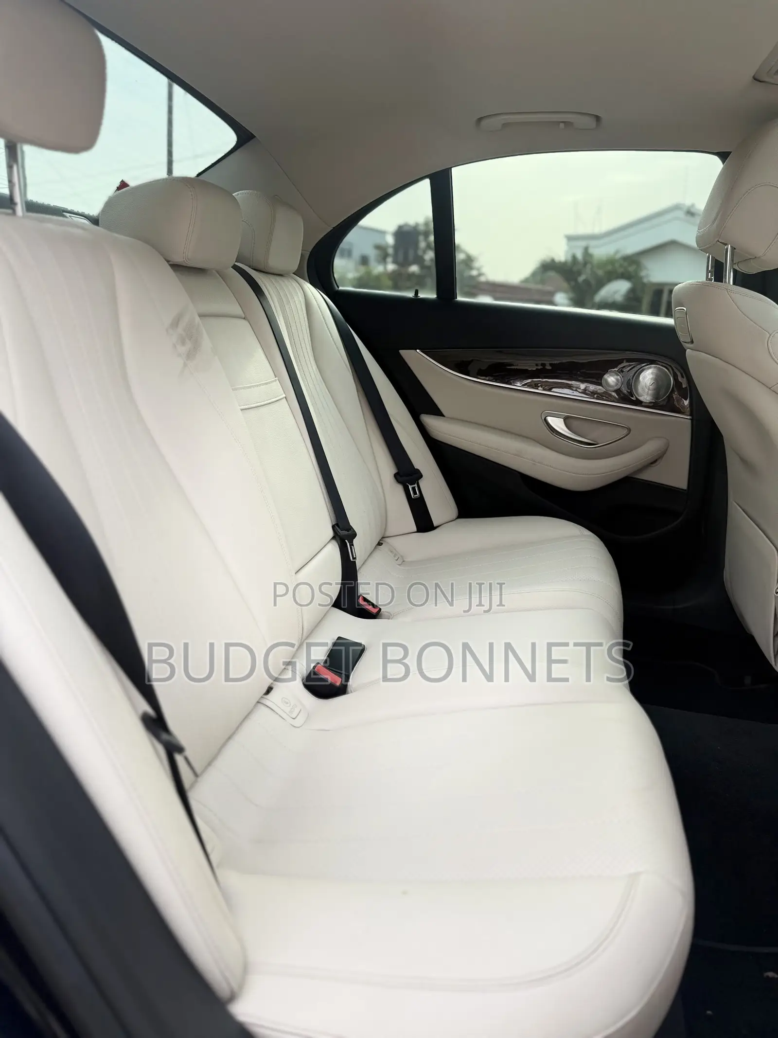 Mercedes-Benz E300 2018 Blue