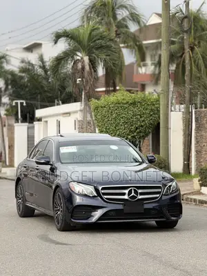 Mercedes-Benz E300 2018 Blue