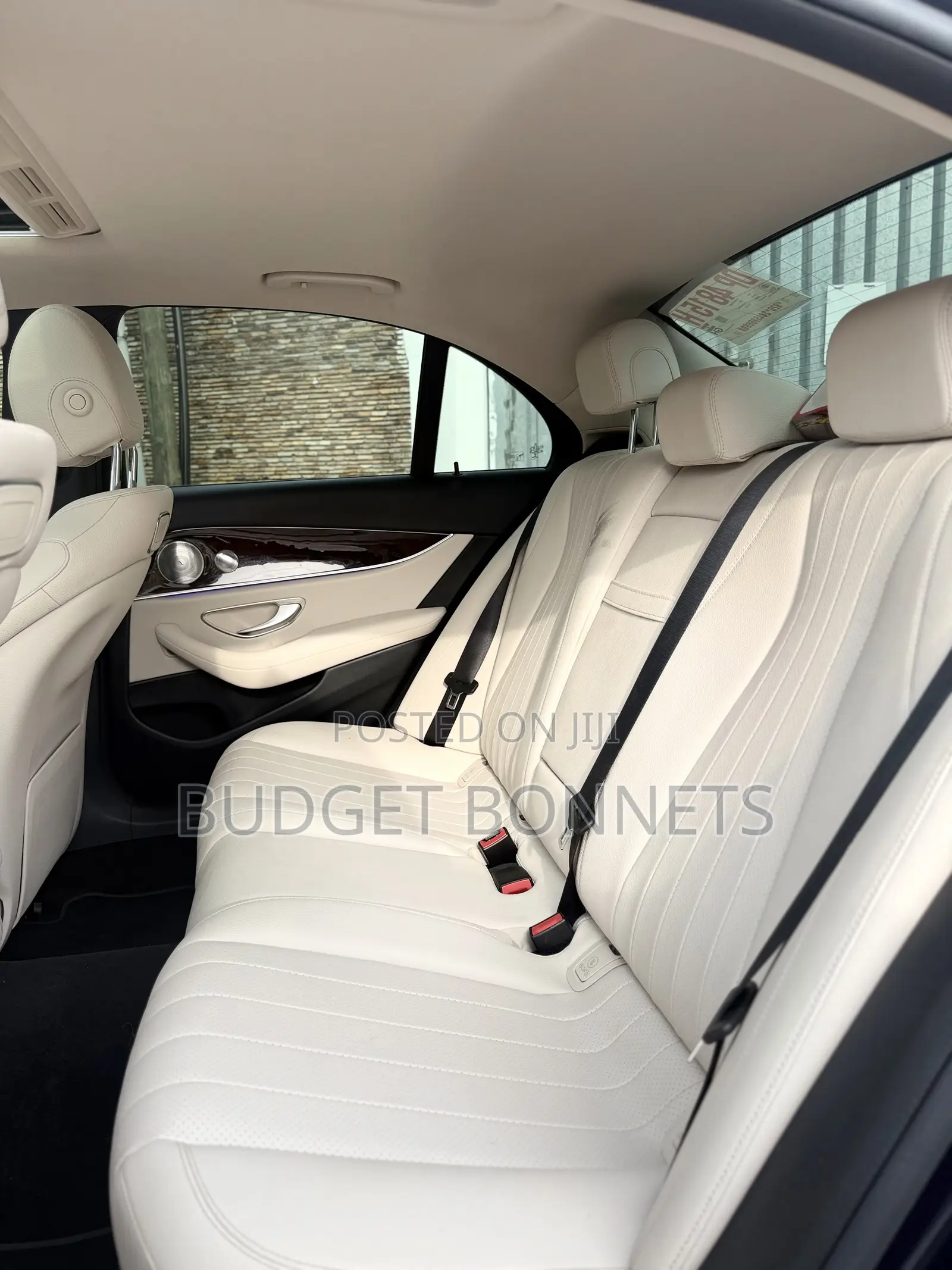 Mercedes-Benz E300 2018 Blue