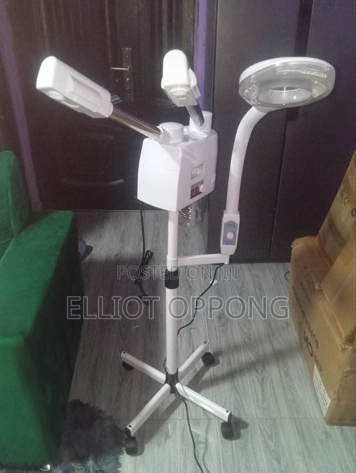 Facial Steamer 3 in 1 (Hot and Cold)With Magnifying Lamp