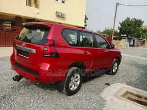 Toyota Land Cruiser Prado 2.7 2021 Red