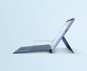New Laptop Microsoft Surface Pro 9 16GB Intel SSD 256GB