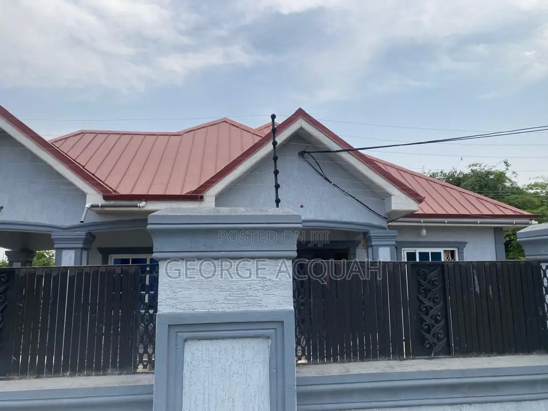 3bdrm House in Acq-Homes, Amasaman for rent