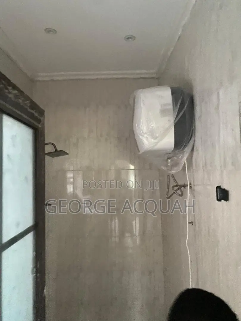 3bdrm House in Acq-Homes, Amasaman for rent