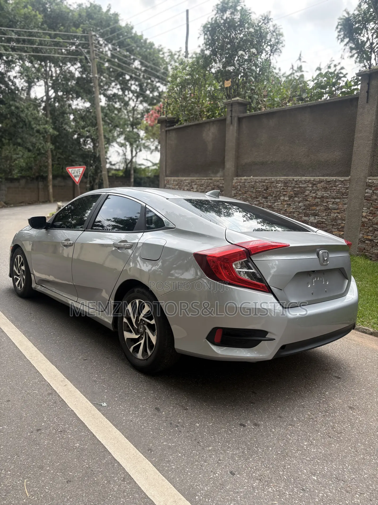 Honda Civic EX-L Sedan 2018 Silver
