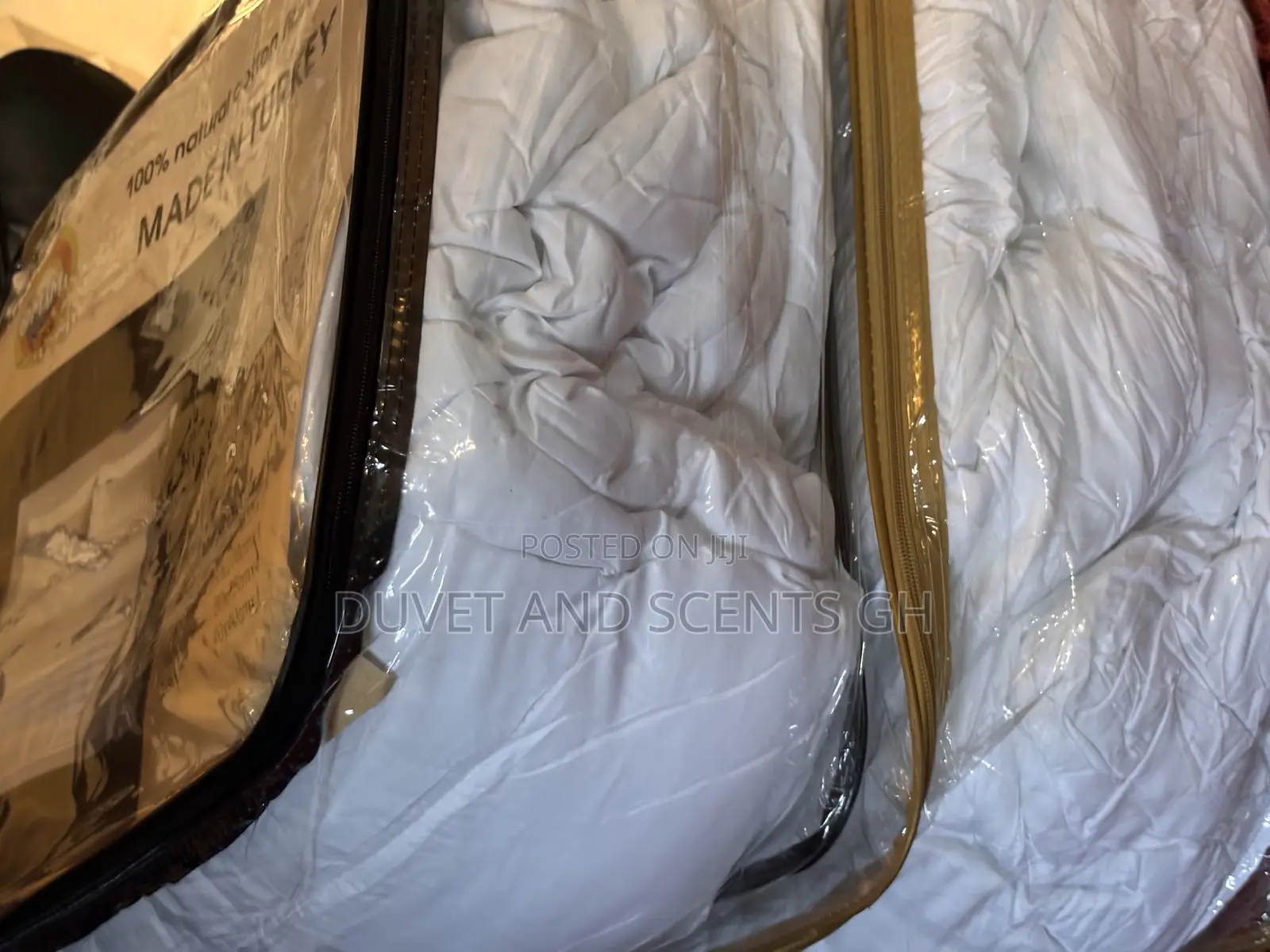 Plain White 7 Pecies Super Kingsize Duvet Set