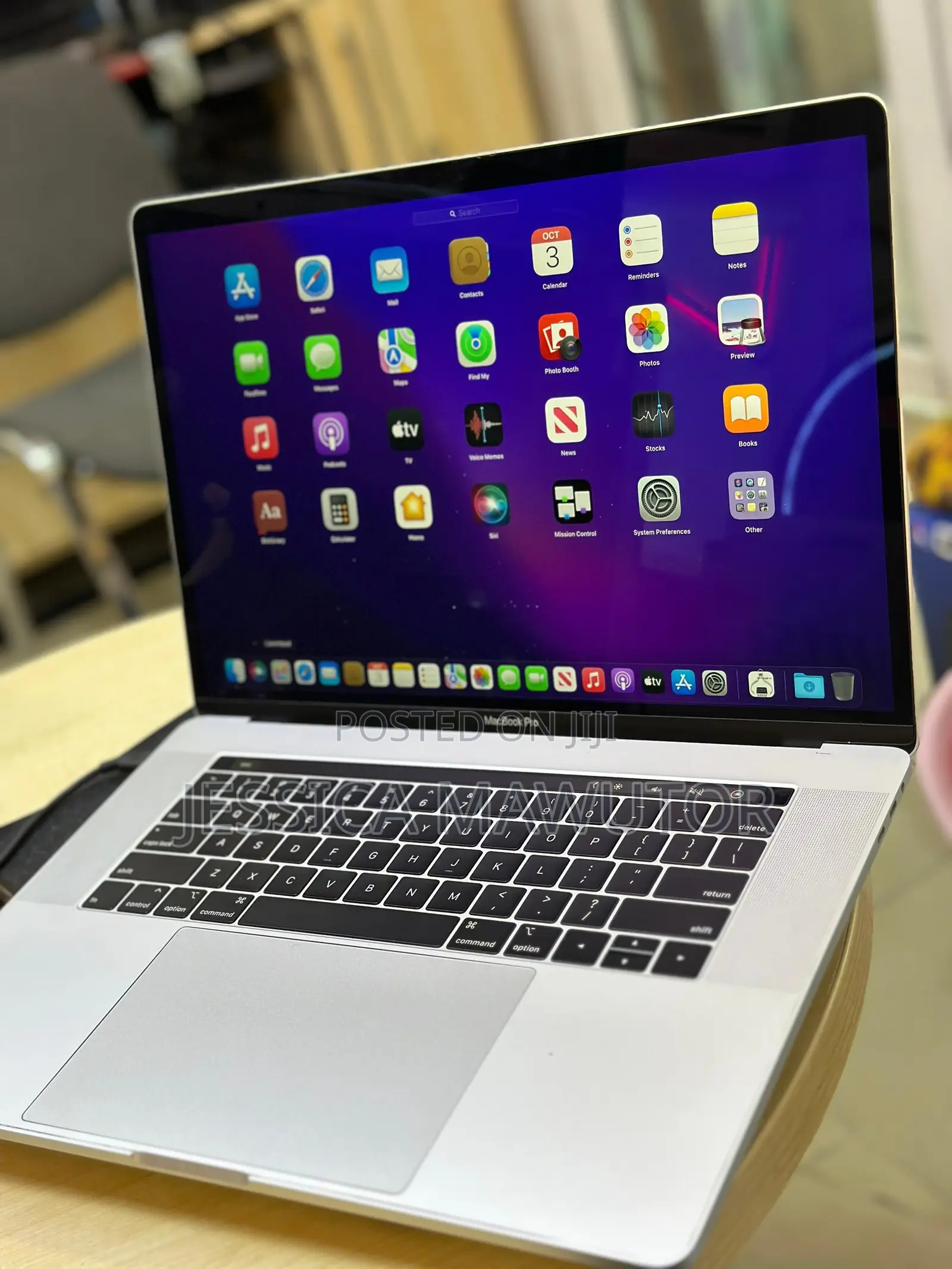 Laptop Apple MacBook Pro 2017 16GB Intel Core i7 SSD 256GB